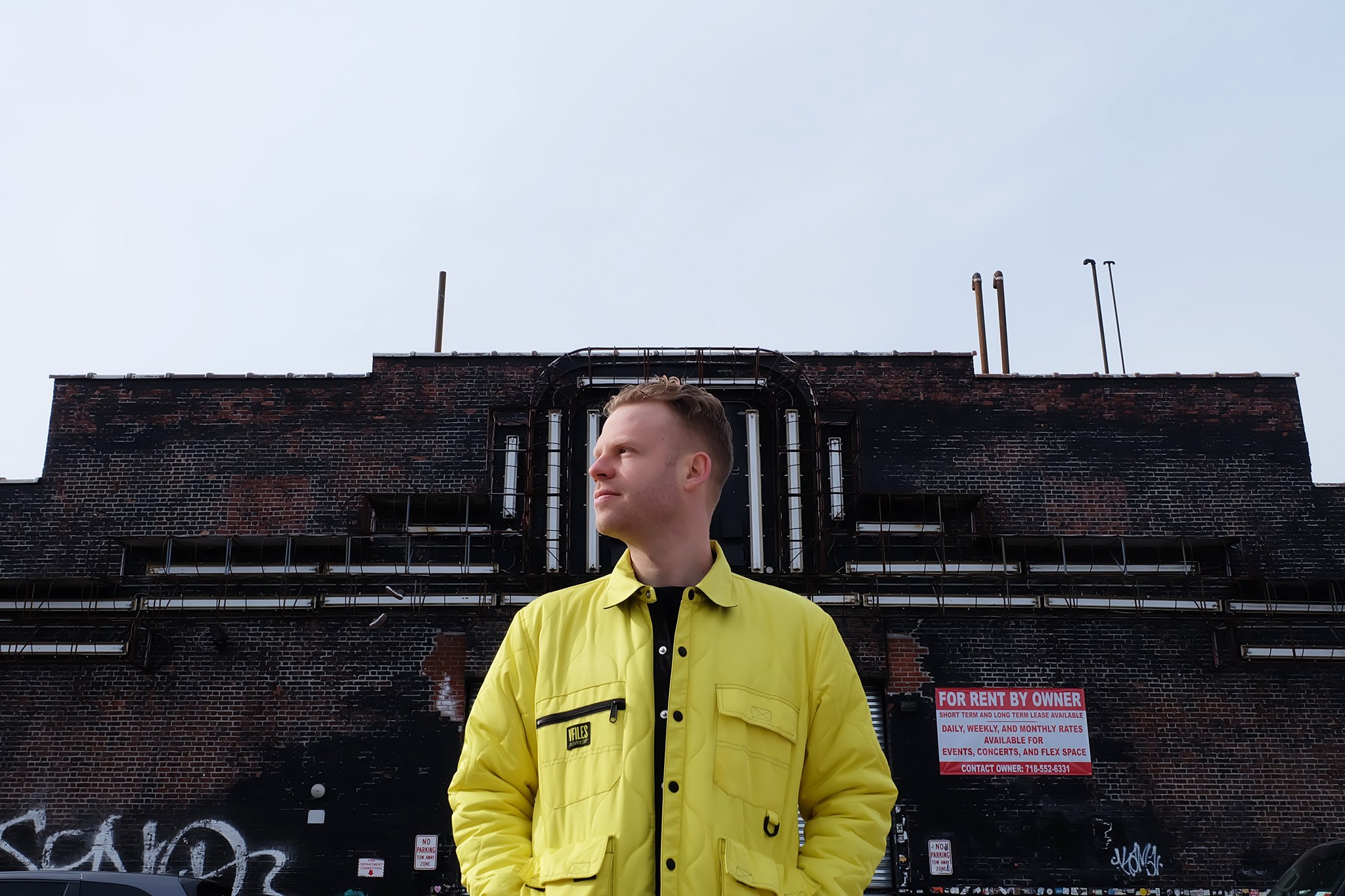 Pioneering Jonah Parzen-Johnson Explores Mixes of Signature Baritone Sax Via ‘Imagine Giving Up’ (ALBUM REVIEW)