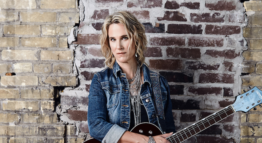 ALBUM PREMIERE/INTERVIEW: Lynne Hanson Embraces Label of “Heartbreak Poet’ with New LP ‘Just Words’