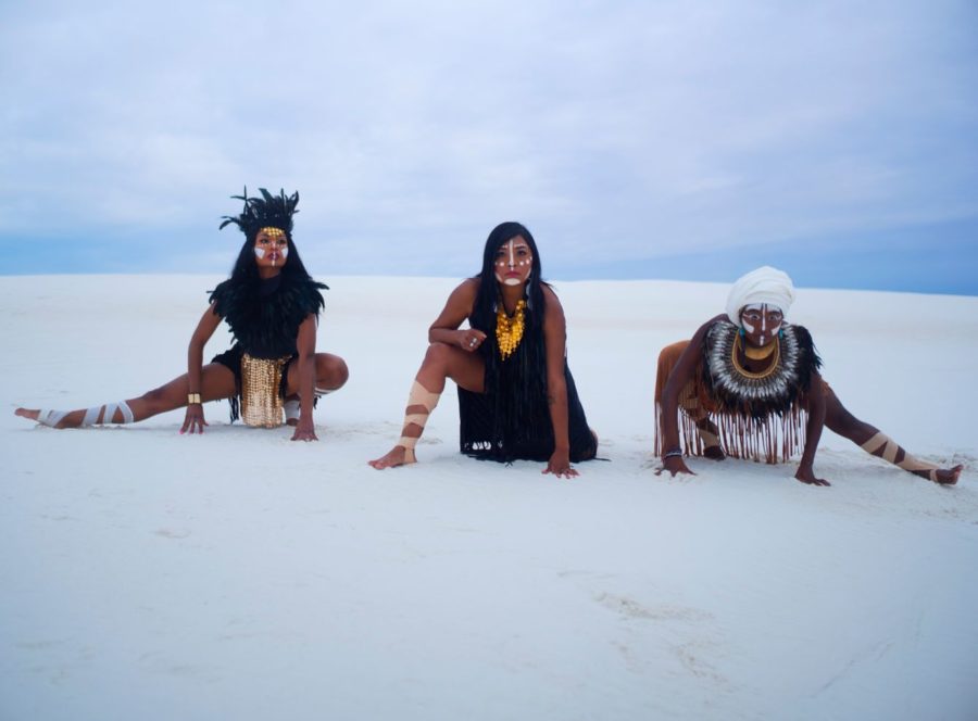 SONG PREMIERE: Lindy Vision Craft Embellishing & Progressive New Wave Via “Abandonment”