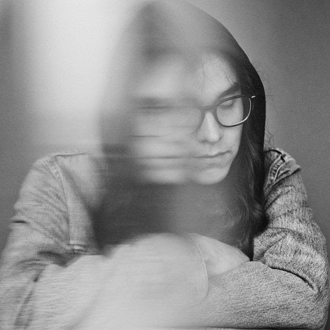 VIDEO PREMIERE: Zoon Creates Abstract Virtue Via Shoegazing “Light Prism”