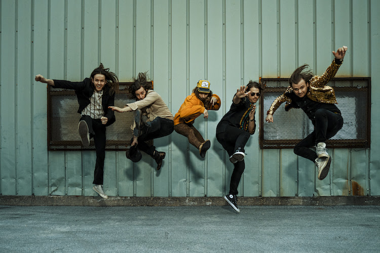 Flawless Backing Band The Texas Gentlemen Kick, Stammer & Boogie On Second LP ‘Floor It!!!’