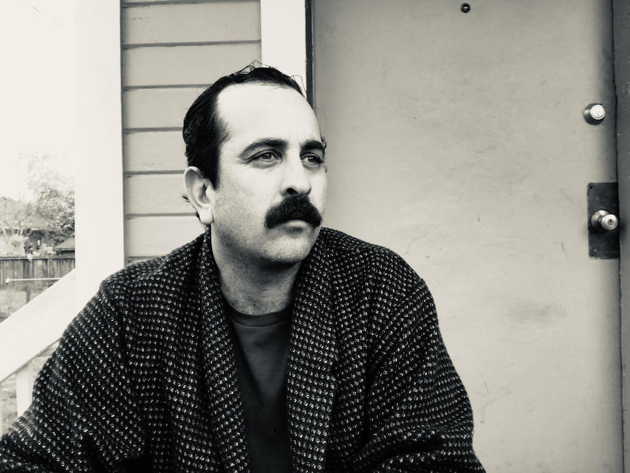 SONG PREMIERE: Tommy Alexander Shares Timely Alt-Country Ballad “End Of The World”