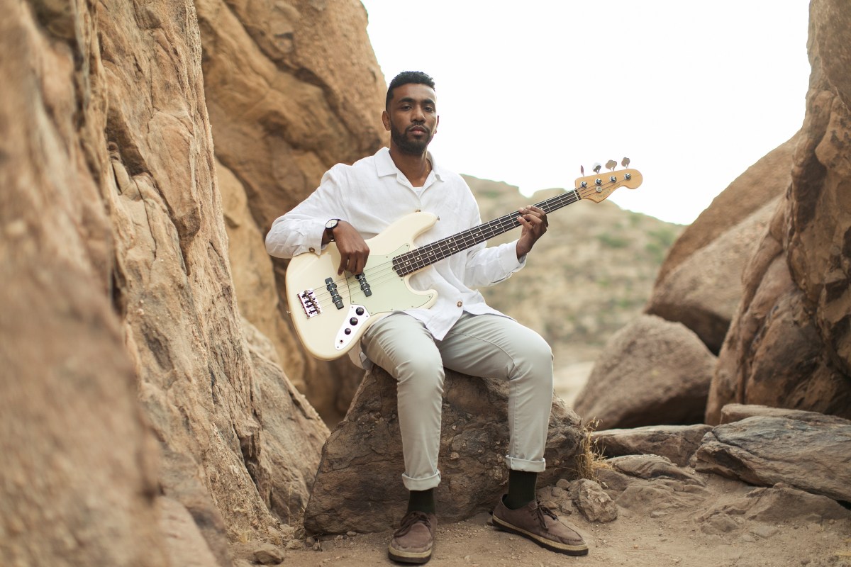 Bassist/Composer Joshua Crumbly Blurs Genre Lines On Debut ‘Rise’ (ALBUM REVIEW)