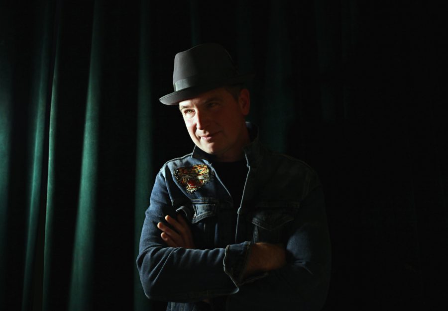 VIDEO PREMIERE: Seattle Great Danny Newcomb Showers Acoustic Wisdom Via “Chase The Dark”