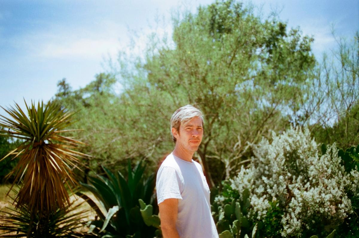 Bill Callahan Packs Another Round of Lyrical Mastery on Intimate ‘Gold Record’ (ALBUM REVIEW)