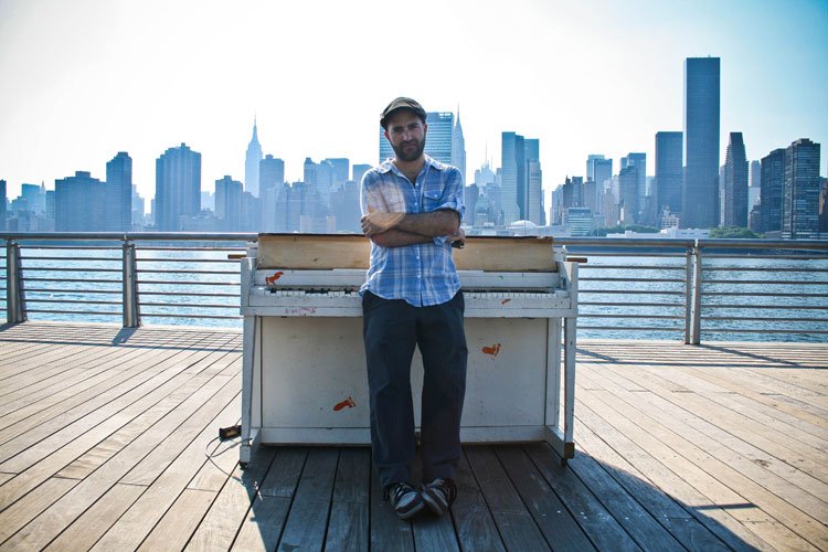 VIDEO PREMIERE: Craig Greenberg Tackles Creative Struggles with Piano-Driven Folk Pop on “Oh Caroline”