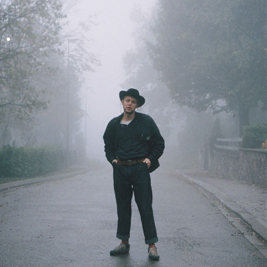 SONG PREMIERE: EJ Marais Dreamily Splashes Hip-Hop, Electronic & Jazz On Crafty “Bedroom RnB”