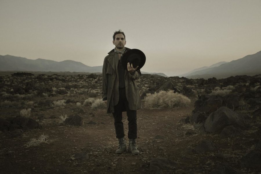 SONG PREMIERE: R. Finn Gets Heartfelt With Twangy Americana Tune “Quiet House”