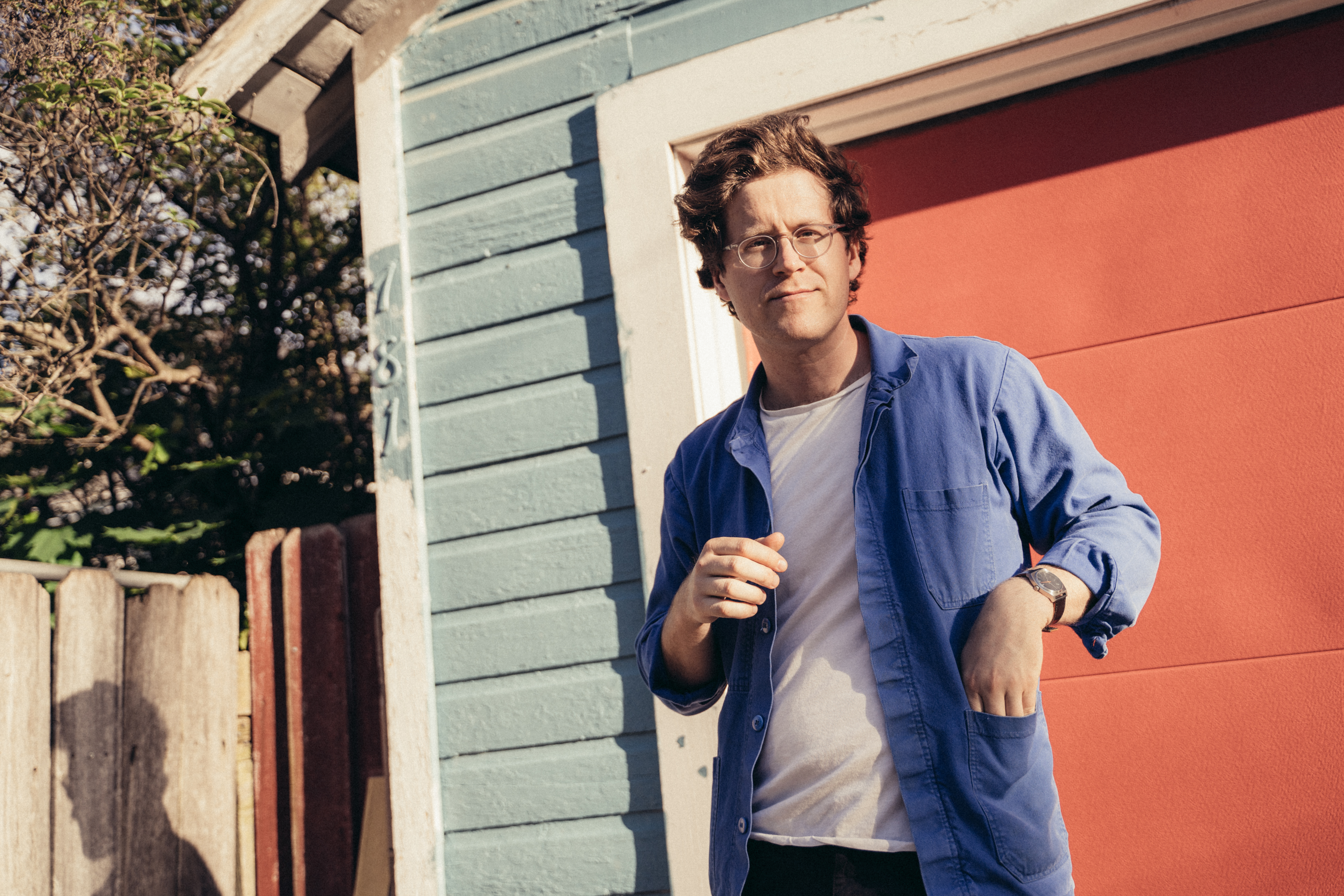 SONG PREMIERE: J.E. Sunde Graces Ears With ’70s Hooks On Folksy “Love Gone To Seed”