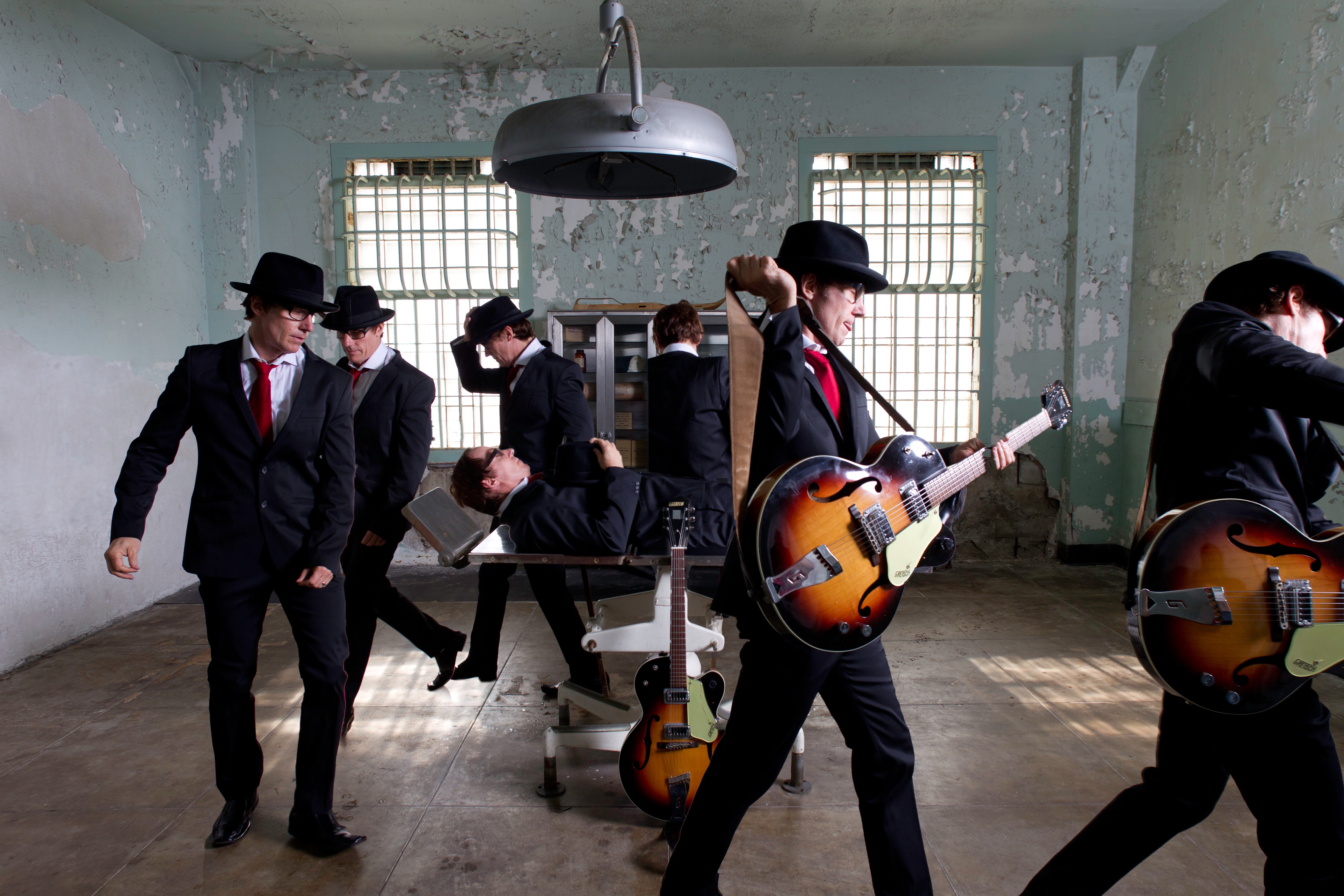 SONG PREMIERE: Brad Brooks Deliver 70’s Rock Fearlessness Via “God Save The City”