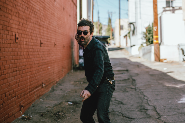 Eels Balance Quiet Moments and Upbeat Indie Pop on ‘Earth To Dora’ (ALBUM REVIEW)