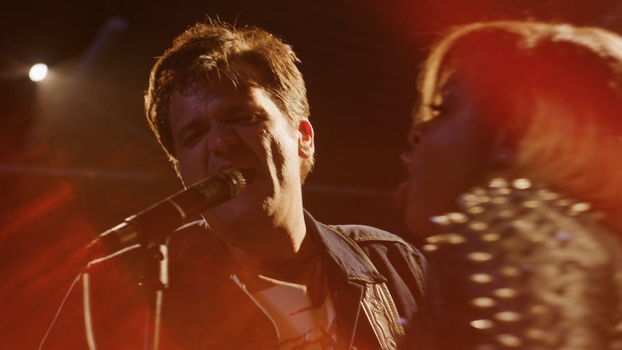 SONG PREMIERE: Chad Harvey Teams Up with Alaina Renae For Searing Roots Rocker  “Get A Leg Up”