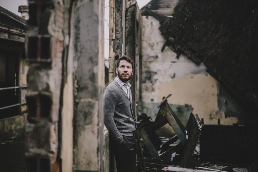 FULL ALBUM PREMIERE: Devin Sinha Creates Contemporary Folk Gem Via ‘Liminal Space’