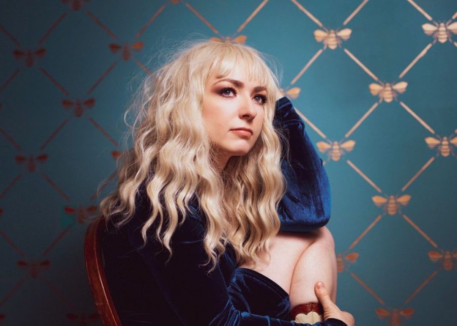 Rachel Brooke Embraces Classic Country Spirit on ‘The Loneliness in Me’ (ALBUM REVIEW)