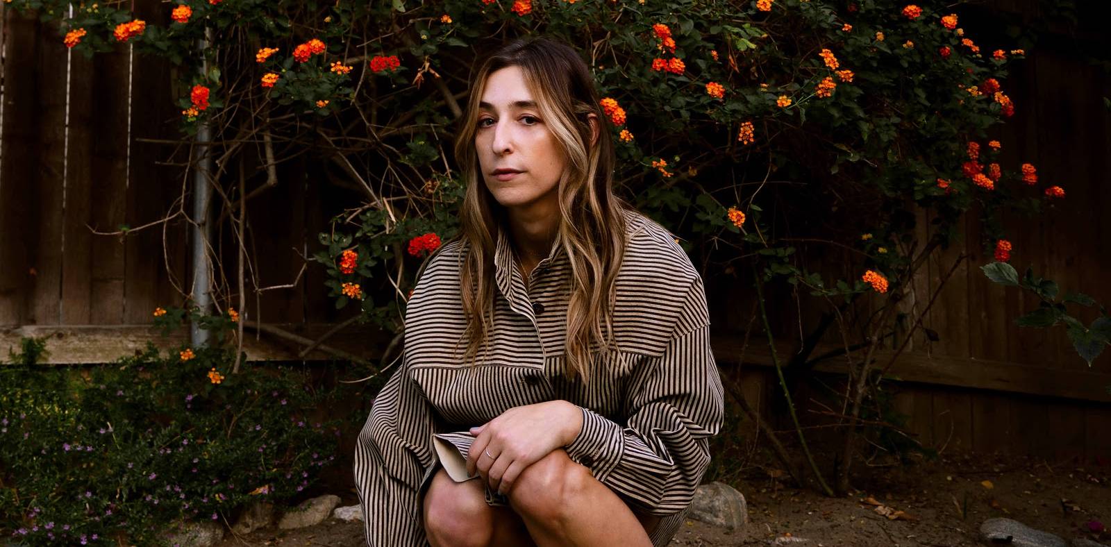 LISTEN: Johanna Samuels Delivers Resilient Hush Folk Via “High Tide for One”