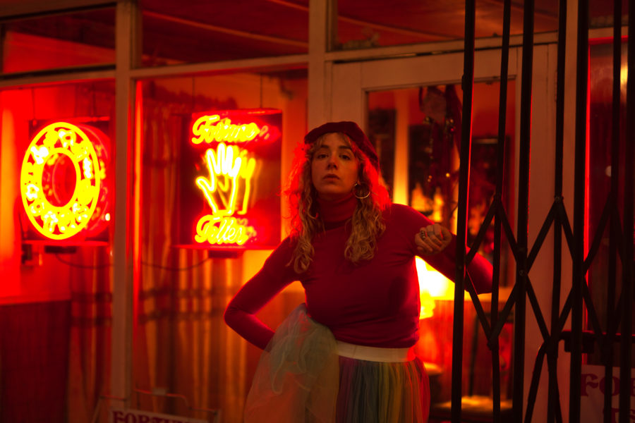 SONG PREMIERE: Juana Everett’s “Drifter of Love” Is Winning Recipe Of Visceral Pop