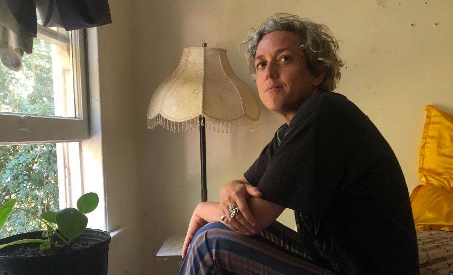 VIDEO PREMIERE: M. Caye Castagnetto Stirs Up Experimentalist Pot On Gritty “Snakes” Video