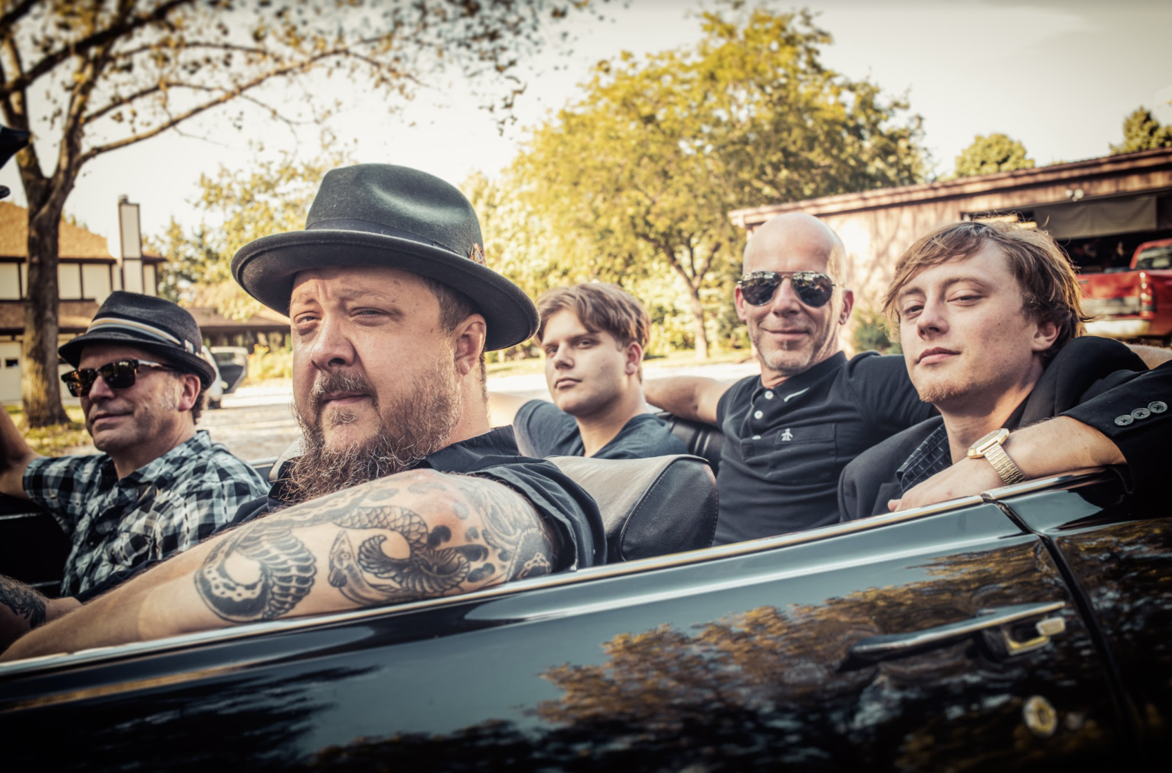 Josh Hoyer and Soul Colossal Channel 70s Soul Sounds on ‘Natural Born Hustler’ (ALBUM REVIEW)