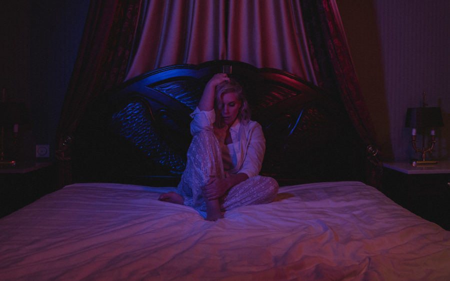 VIDEO PREMIERE: Amsterdam Songstress Nina June Drops Fleeting Beauty On “Rainbow Ashes”