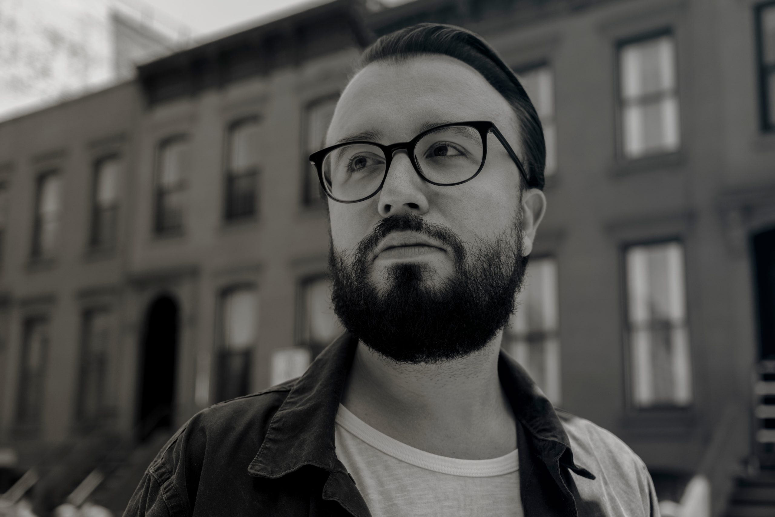 VIDEO PREMIERE: Ben Rice Strums Up Shades of Petty On Power Pop Gem “One and Only”