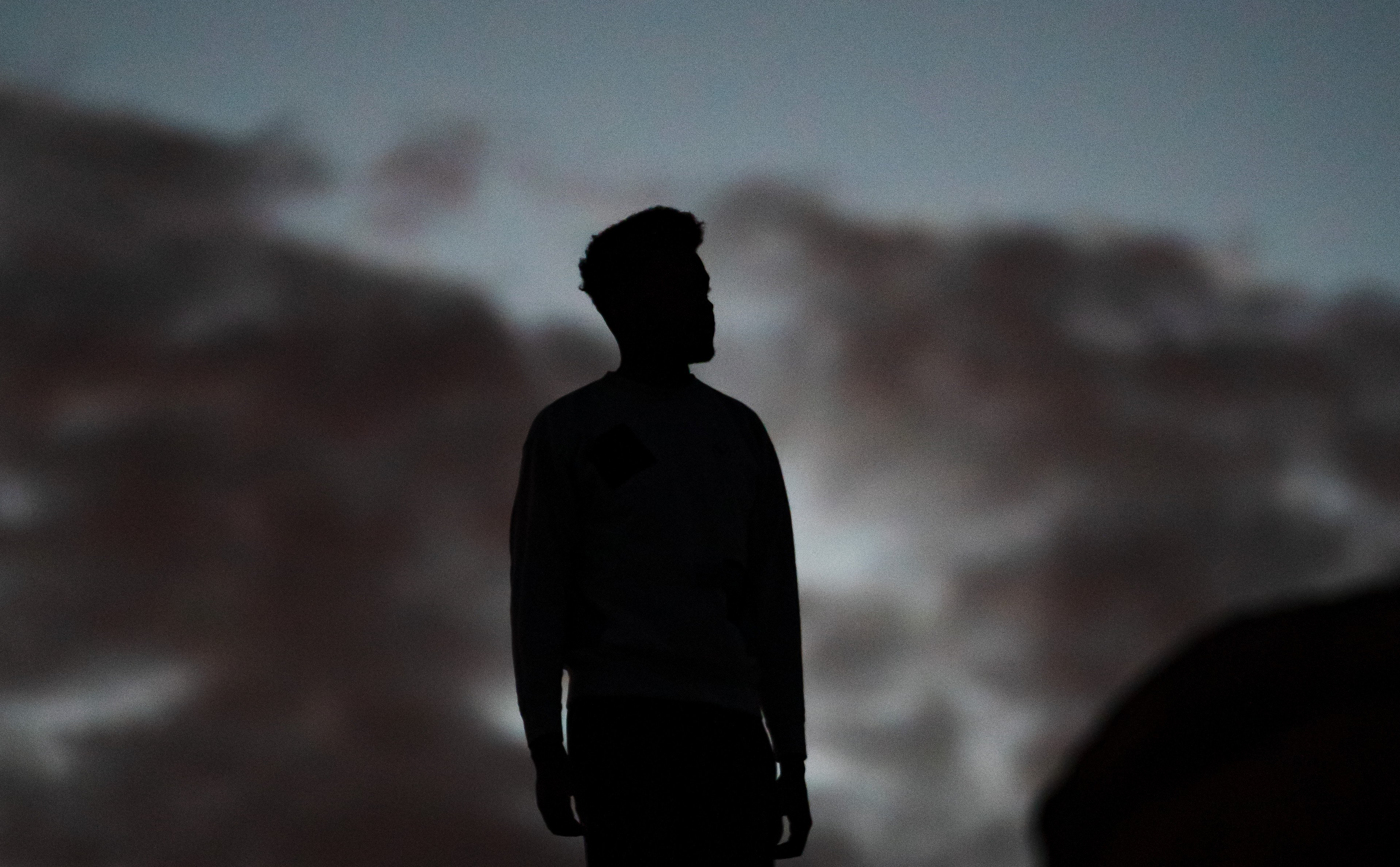 LISTEN: thomTide Embodies Synth/Drum Lofi Balance On “”zeroSum”