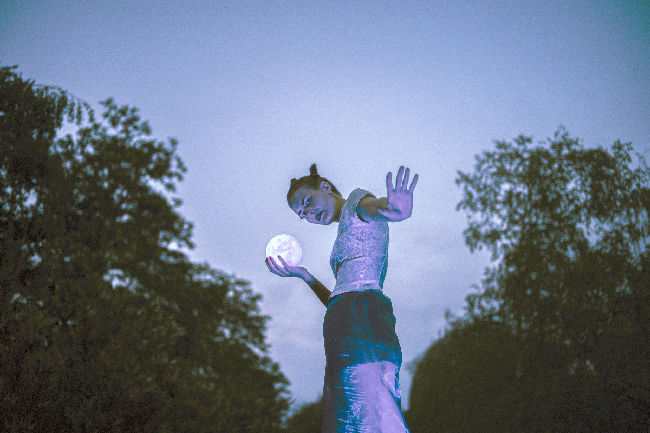 LISTEN: Tuvaband Showcases Ethereal Multi-Dimensional Sounscapes Via  “Growing Pains”