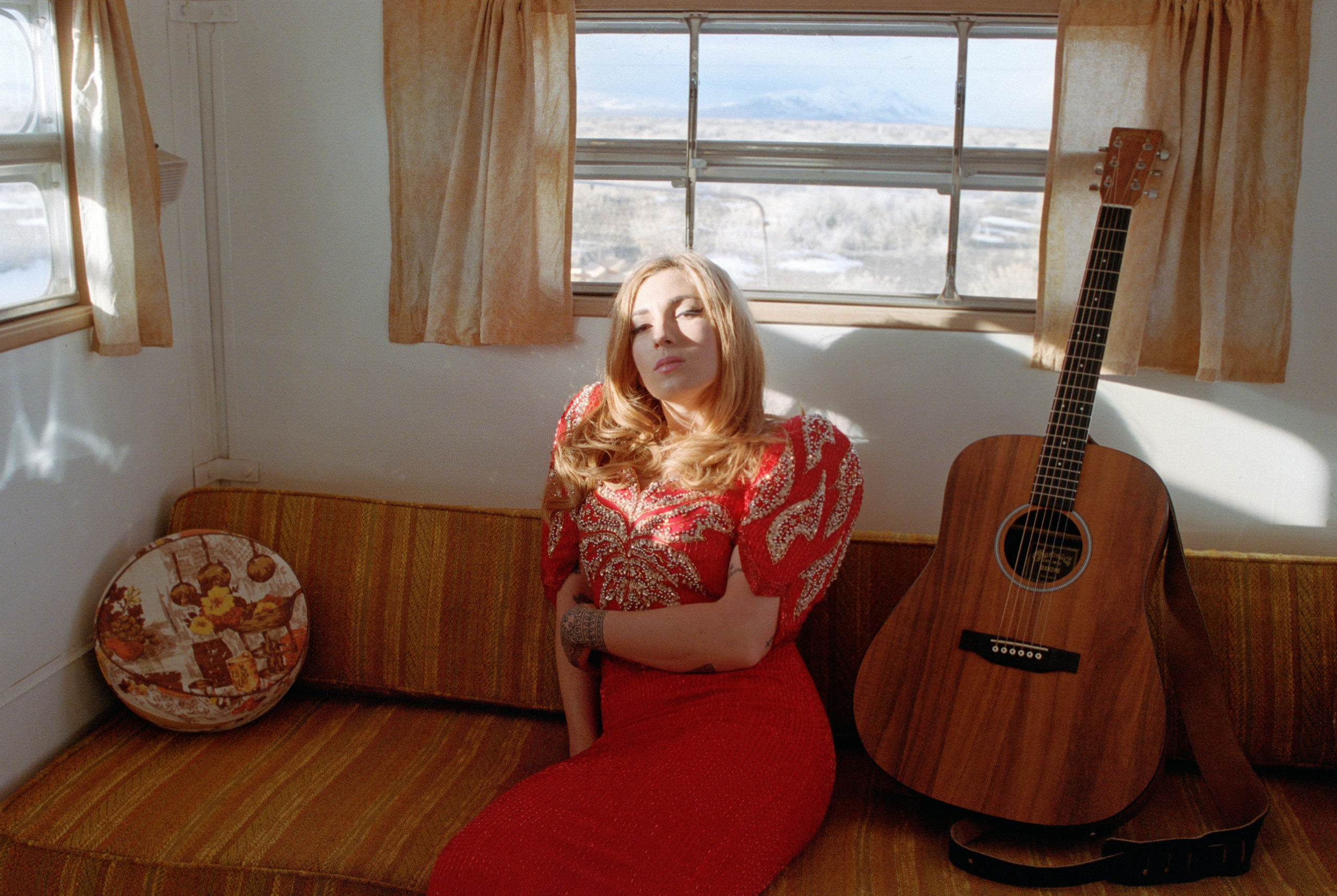 SONG PREMIERE: Jade Brodie Delivers Twangy Working Class Alt-Country On “Making History”