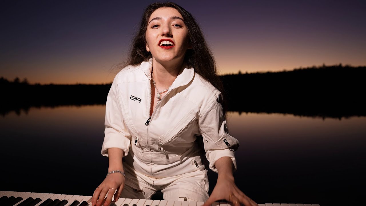 Veronica Lewis Dominates With Confident Throwback Sound On Debut ‘You Ain’t Unlucky’