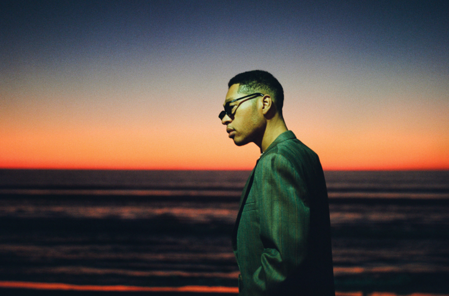 LISTEN: Otis Kane Ricochets Passionate Old School R&B On “Lay My Head Down”