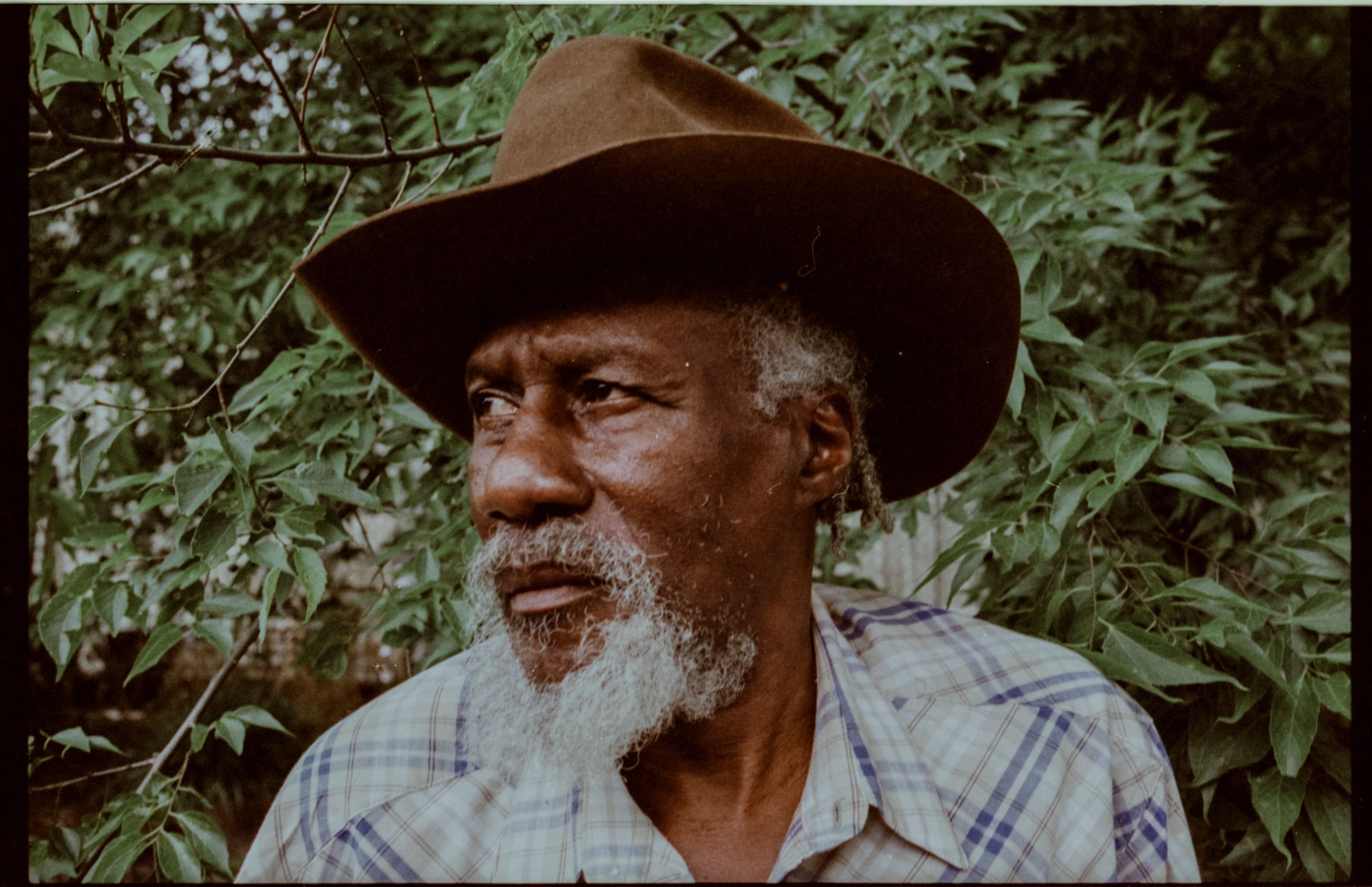 Dan Auerbach Teams with “The Greatest Living Soul Singer” Robert Finley on Deeply Rhythmic ‘Sharecropper’s Son’ (ALBUM REVIEW)