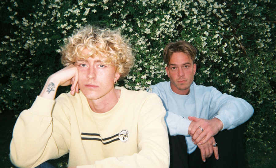 LISTEN: SoSo fauX Drops Dynamic Pop Colors Via “are we still on”