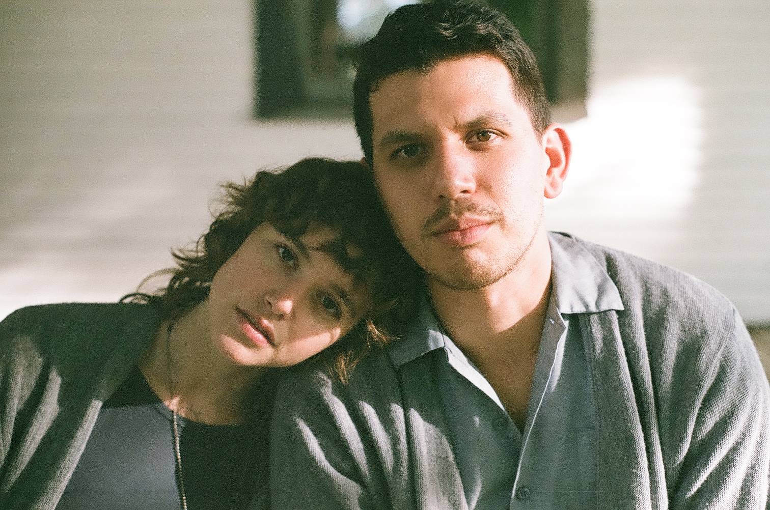 LISTEN: Cat Clyde and Jeremie Albino Cut Cunning Old Timey Musical Charm On “Been Worryin'”