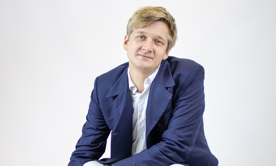 SONG PREMIERE: Elias Bendix Grooves With New Orleans Soul Stalwart Derwin Perkins On “Revolution”