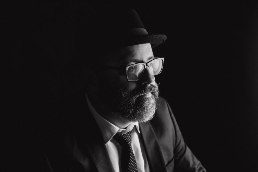 VIDEO PREMIERE: Afton Wolfe Makes Spirited Mississippi Roadtrip on Delta Bluesy ‘Dirty Girl’