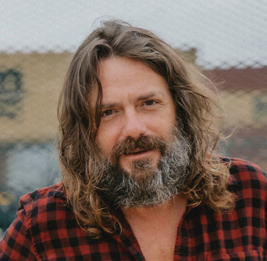 SONG/VIDEO PREMIERE: Doctor Lo Brews Up Sly & Soulful Americana Via “Ship”