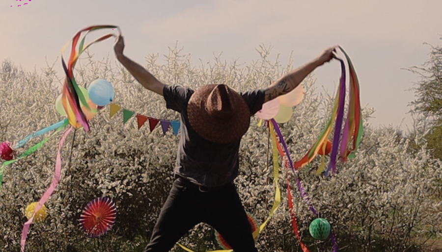 LISTEN: Dekker Offer Robust Musical Possibilities On “Small Wins”