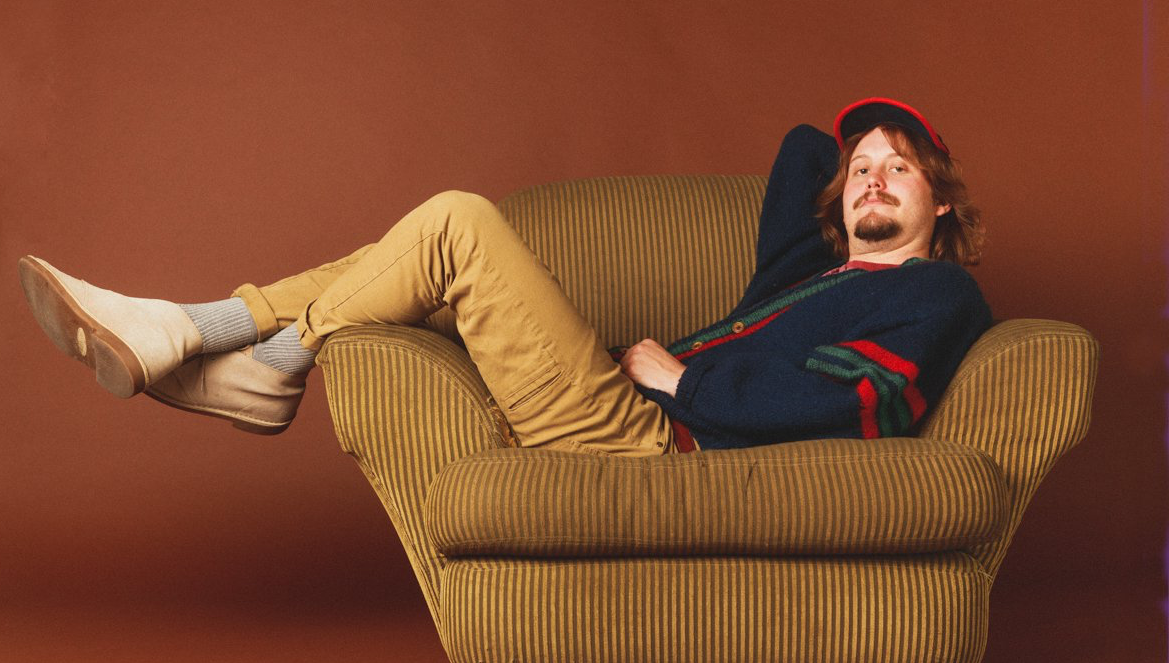 LISTEN: Elliott Ok Gets Inspired By Lowell George On Crafty “72”