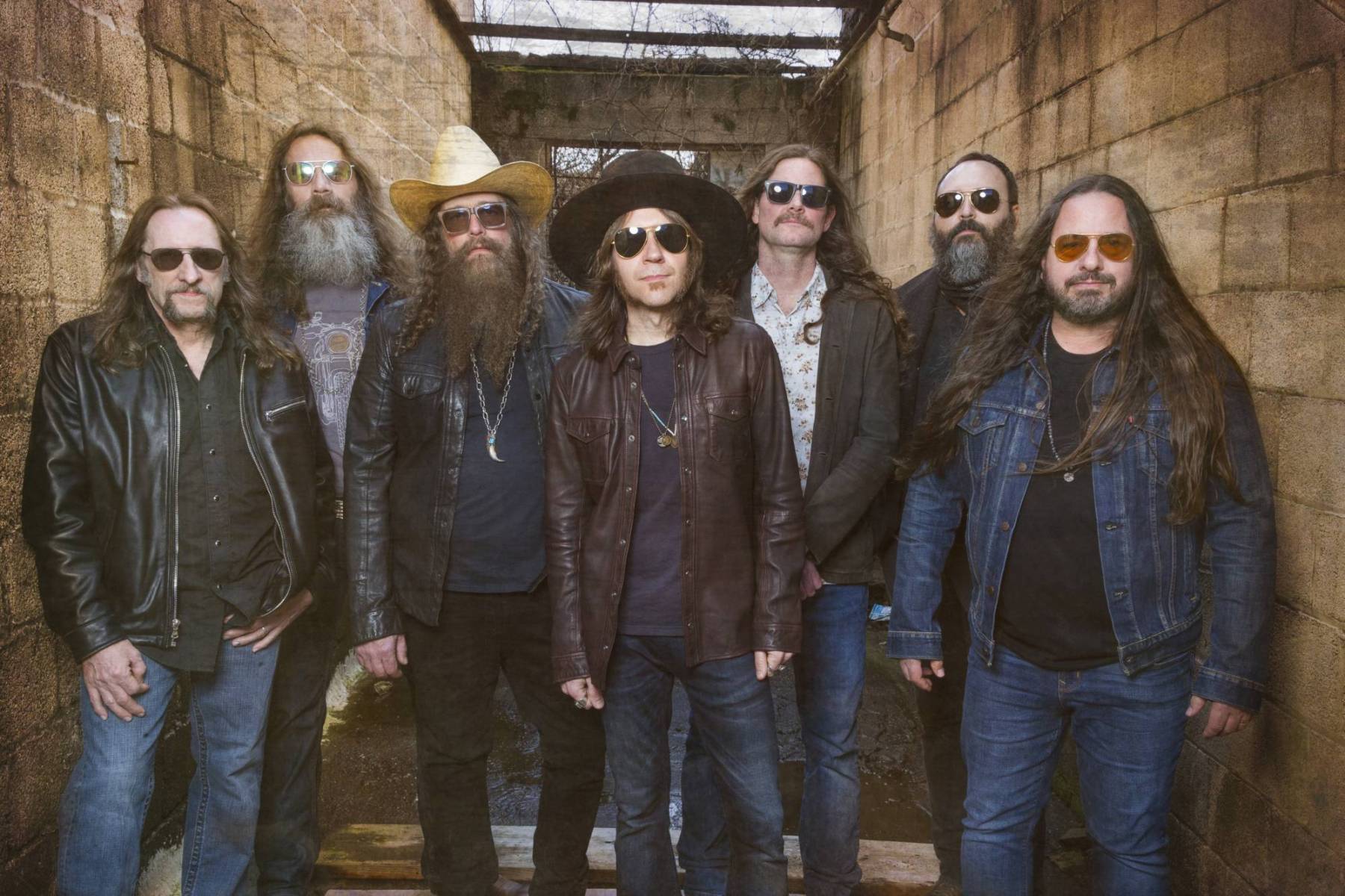 Blackberry Smoke Celebrates 20 Years With Guests (Warren Haynes, Jamey Johnson) On ‘You Hear Georgia’ (ALBUM REVIEW)