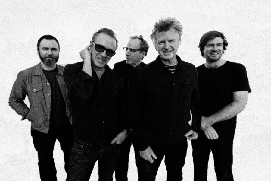 Crowded House Deliver Solid Collection of Jangle Pop with ‘Dreamers Are Waiting’ (ALBUM REVIEW)