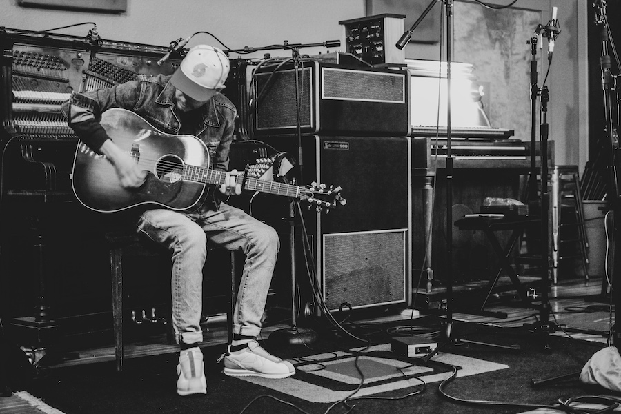 Kasey Anderson Talks ‘Let the Bloody Moon Rise’ Reissue, Artists in Recovery, Final Solo Record and More (INTERVIEW)
