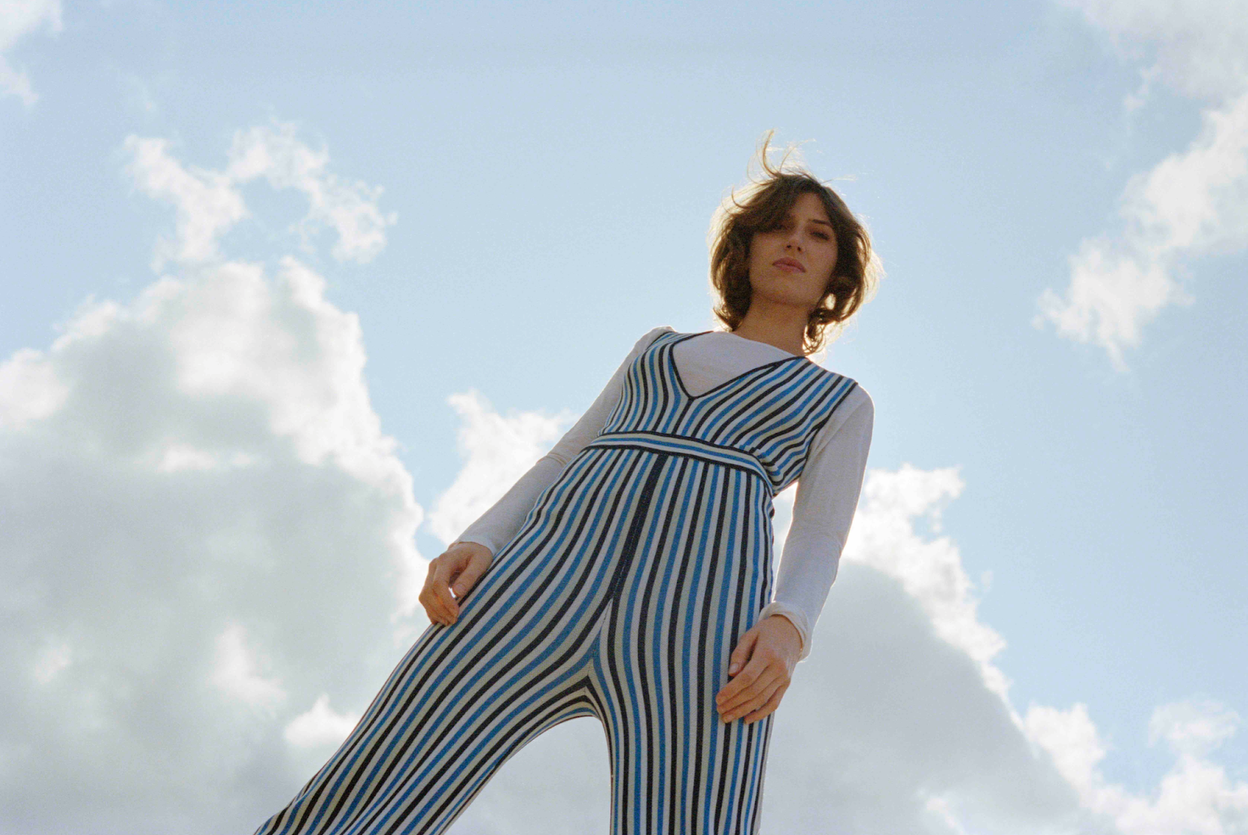 Aldous Harding Releases Fan Favorite “Old Peel” & Reveals Live Dates