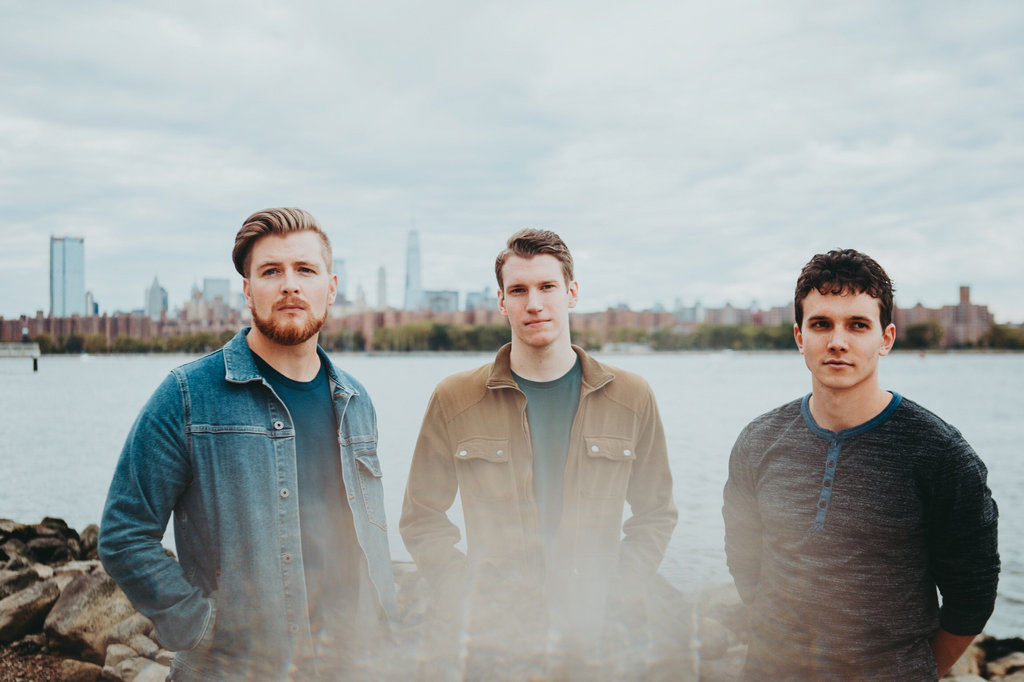VIDEO PREMIERE: Cold Weather Company Soars On Intricate “Golden Hour”