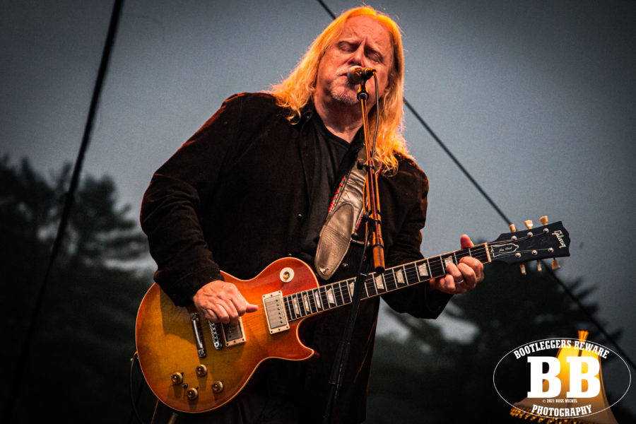 Warren Haynes & Special Guest Zach Nugent Greet Swanzey NH’s Northlands With Gusto Acoustics