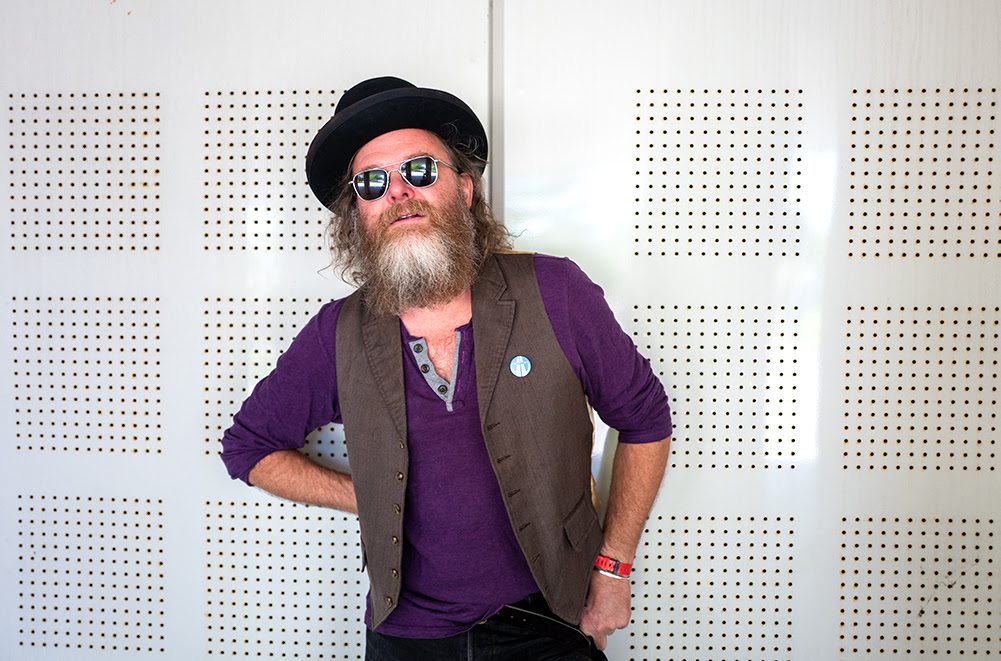 Anders Parker Dabbles in Hill Country Blues and Krautrock on ‘Wolf Reckoning’ (ALBUM REVIEW)