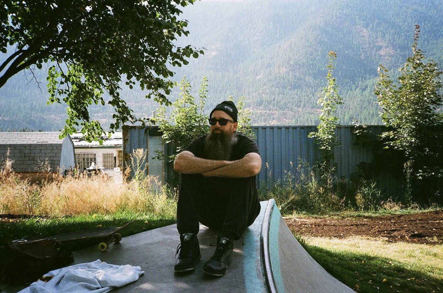 LISTEN: Icarus Phoenix Keeps It Hush & Rustic On “All The Same”