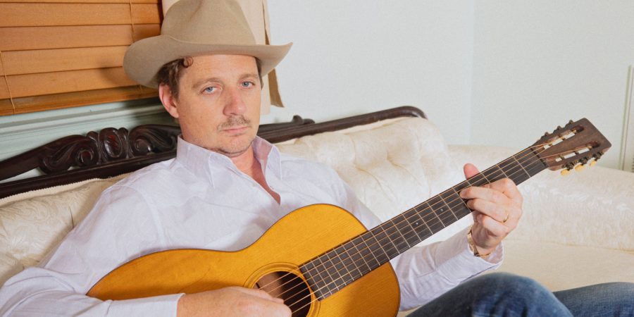 Sturgill Simpson Releasing New Concept LP ‘The Ballad of Dood and Juanita’ 8/20