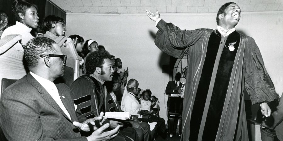 Pastor T.L. Barrett and his 45-piece Youth For Christ Choir ‘I Shall Wear A Crown’ Five Album Box Set Due