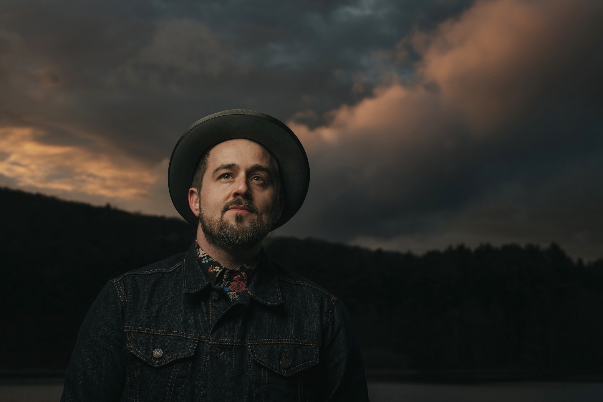 Seth Glier Mixes Musical Diversity & Optimism Via ‘The Coronation’ (ALBUM REVIEW)