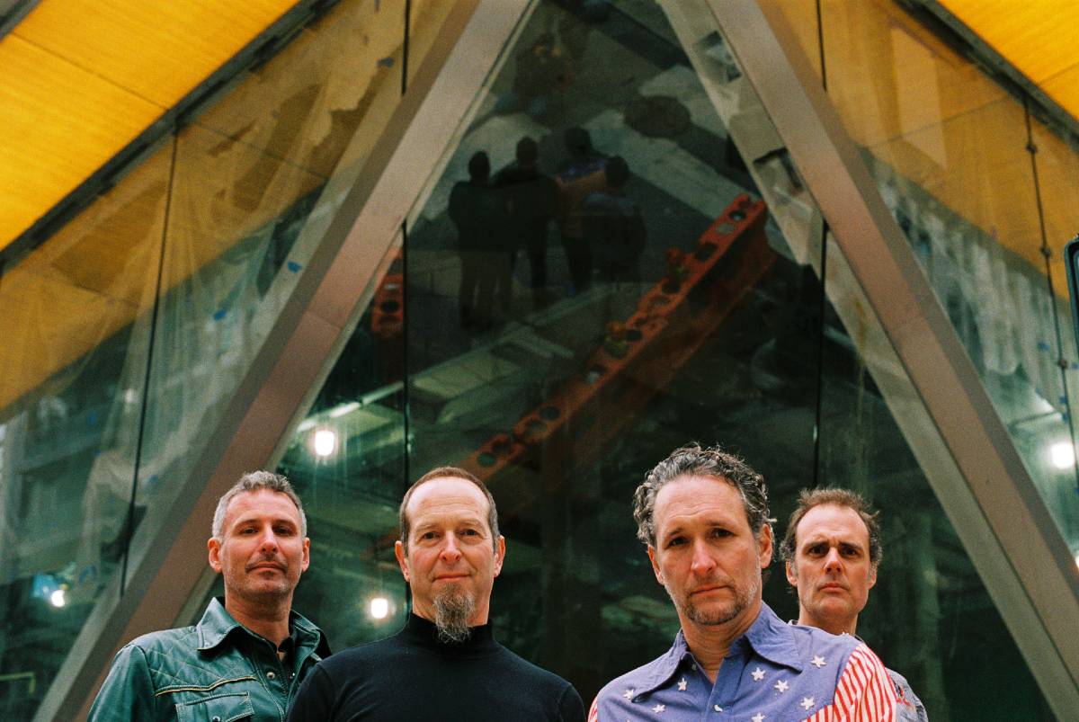 The Mommyheads Triumph With Musically Bold & Brave ‘Age Of Isolation’ (ALBUM REVIEW)