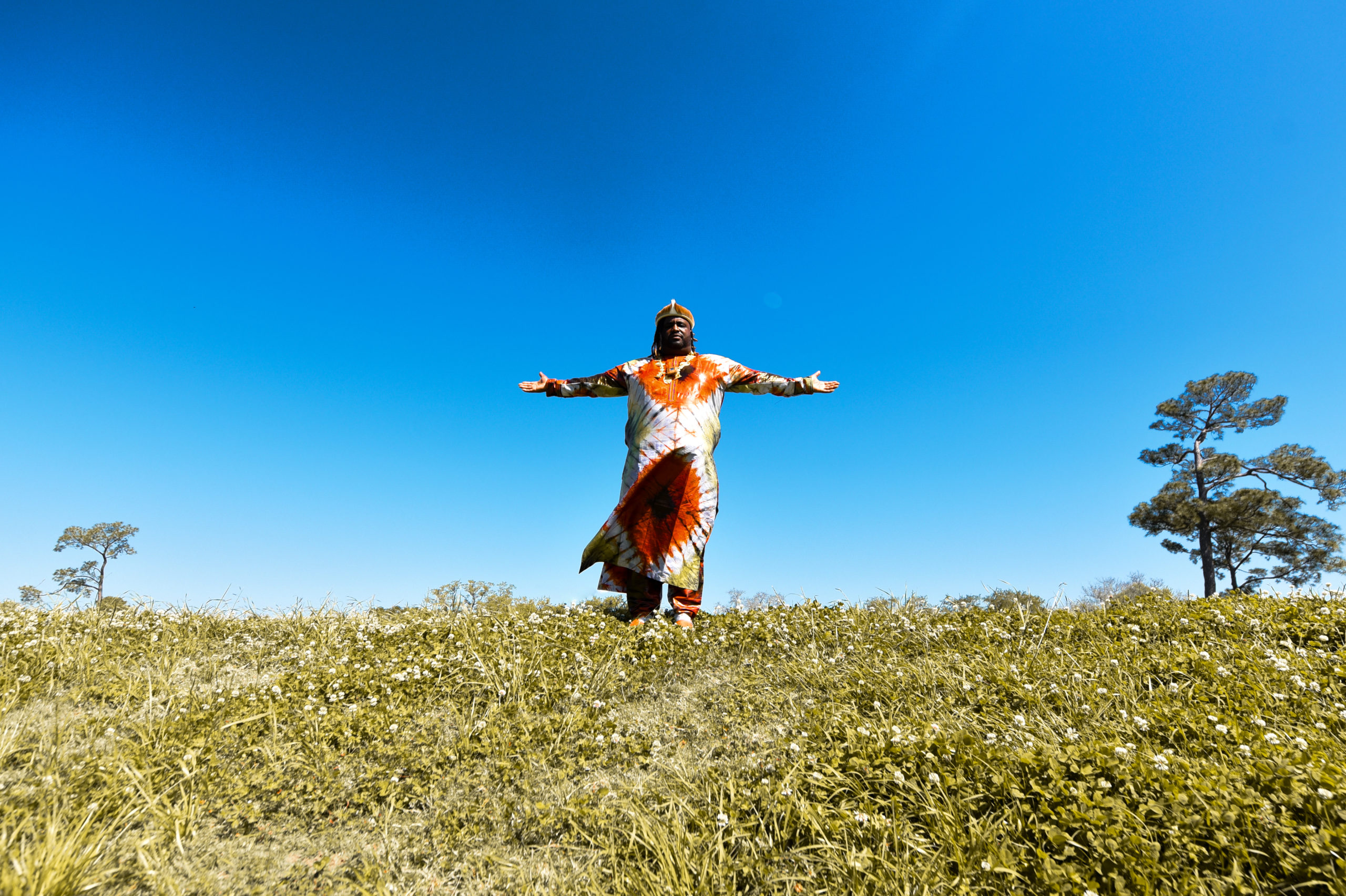 Djembist Weedie Braimah Cements Progressive Musical Concepts Via ‘Hands of Time’ (ALBUM REVIEW)